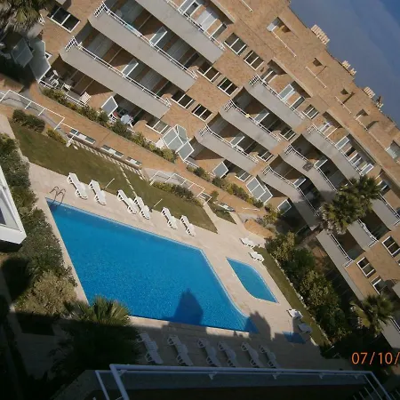 Sun, Pool And * איזמוריס