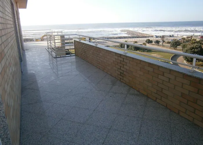 דירה Sun, Pool And איזמוריס