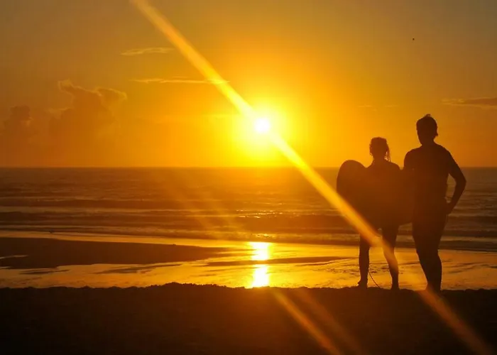 Sun, Pool And דירה *