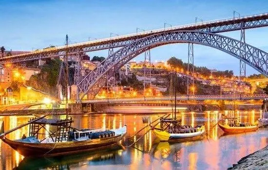 Sun, Pool And דירה איזמוריס